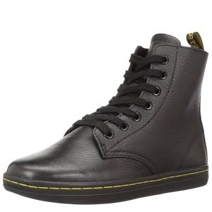 Dr. Martens Leyton Boots